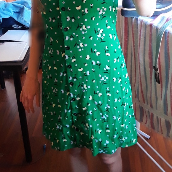 Lush Dress - Picture 3 of 4